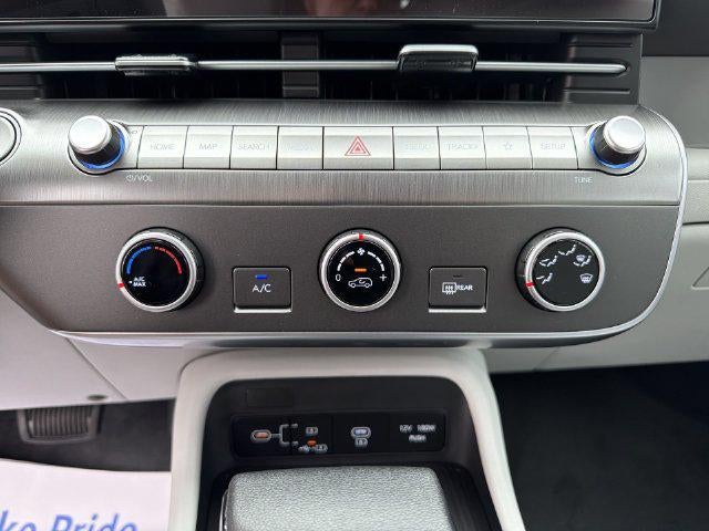 2027 Hyundai KONA SE