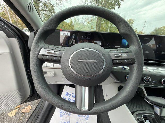 2027 Hyundai KONA SE