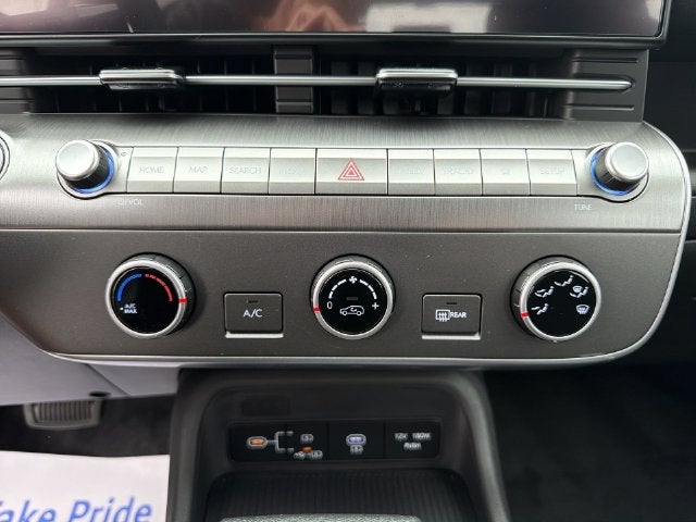 2027 Hyundai KONA SE