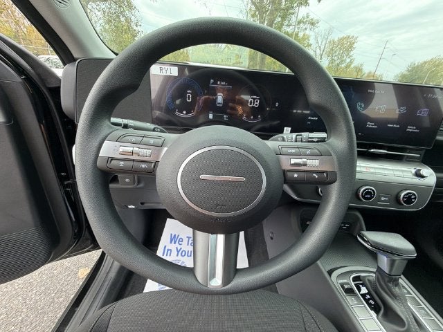 2027 Hyundai KONA SE
