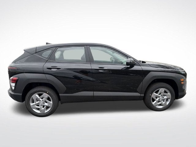 2027 Hyundai KONA SE