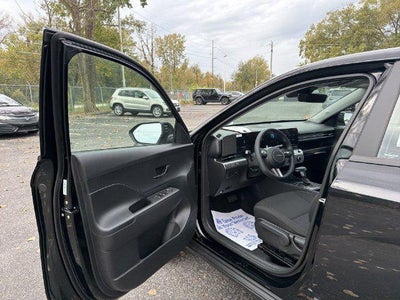 2027 Hyundai KONA SE