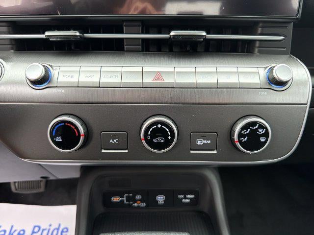 2027 Hyundai KONA SE