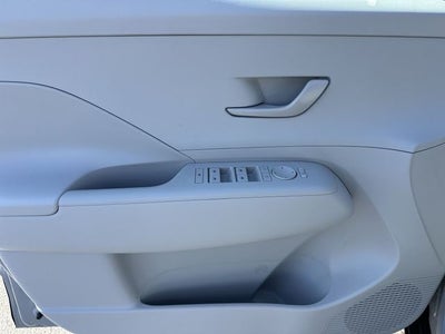 2026 Hyundai KONA SE