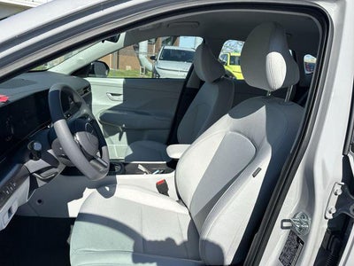 2026 Hyundai KONA SE