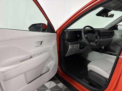 2026 Hyundai KONA SE