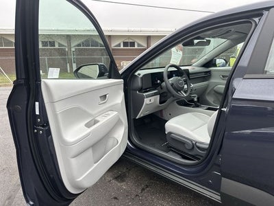 2026 Hyundai KONA SE