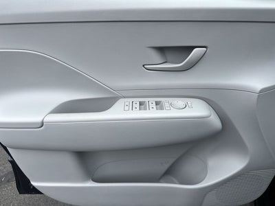 2026 Hyundai KONA SE