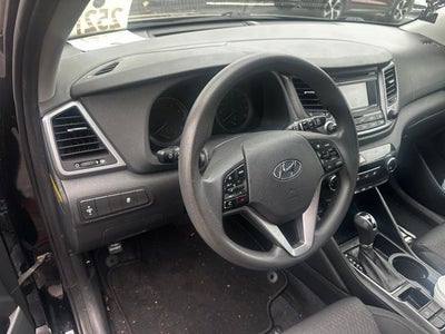 2017 Hyundai TUCSON SE