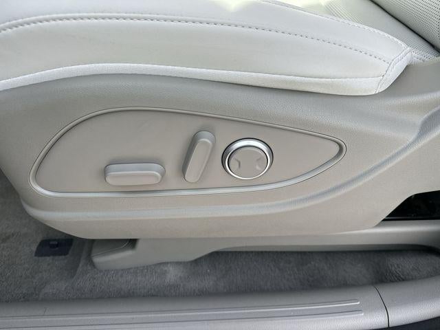 2026 Hyundai PALISADE HYBRID SEL 8 Passenger