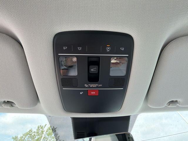 2027 Hyundai PALISADE SEL 7 Passenger