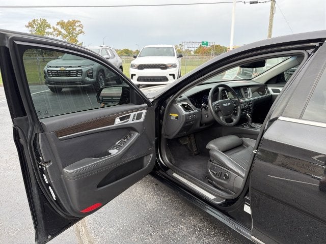 2015 Hyundai GENESIS 3.8