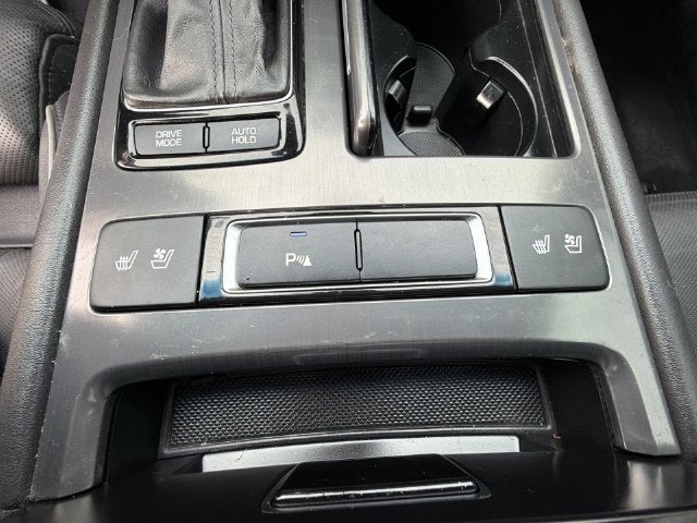2015 Hyundai GENESIS 3.8