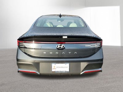 2025 Hyundai SONATA SE