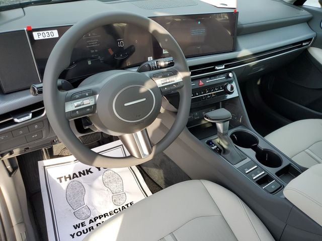 2025 Hyundai SONATA SE