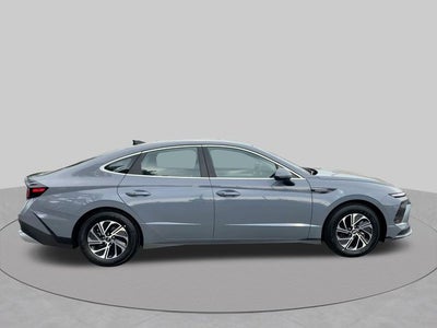 2026 Hyundai SONATA HYBRID Blue