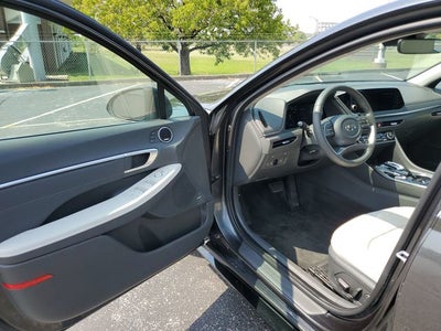 2022 Hyundai SONATA Limited