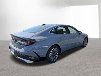 2026 Hyundai SONATA HYBRID SEL