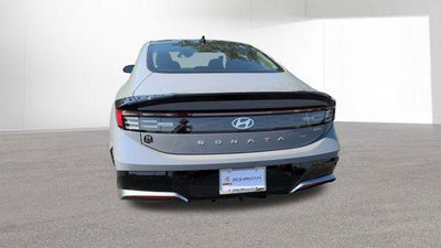 2026 Hyundai SONATA HYBRID SEL
