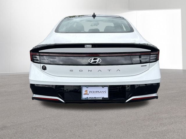 2026 Hyundai SONATA HYBRID SEL