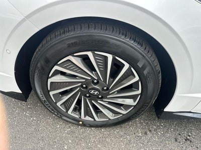 2026 Hyundai SONATA HYBRID Limited