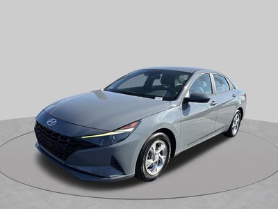 2023 Hyundai ELANTRA SE