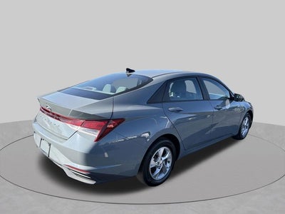 2023 Hyundai ELANTRA SE
