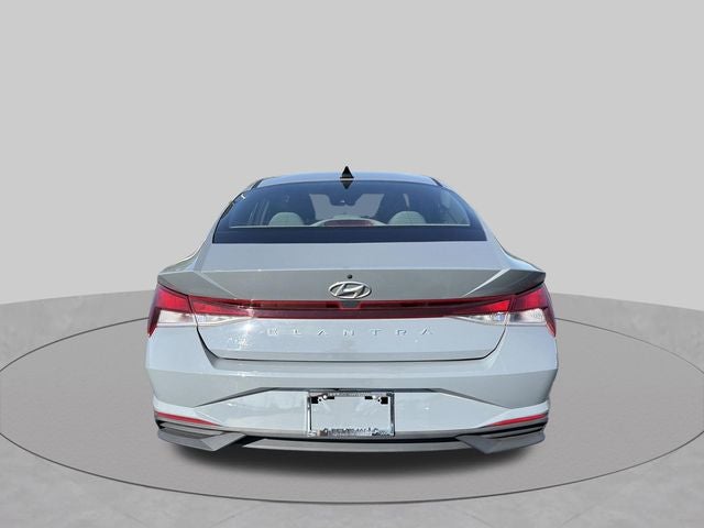 2023 Hyundai ELANTRA SE