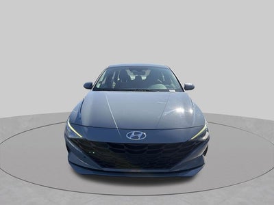 2023 Hyundai ELANTRA SE