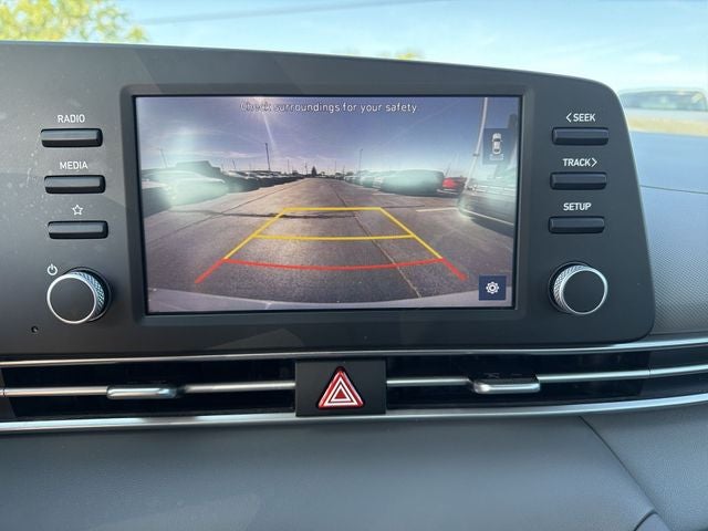 2023 Hyundai ELANTRA SE