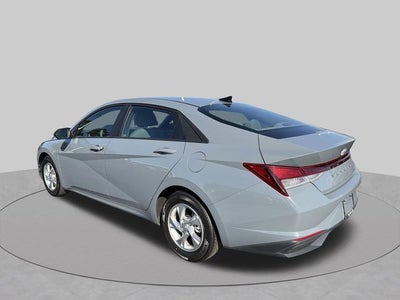 2023 Hyundai ELANTRA SE