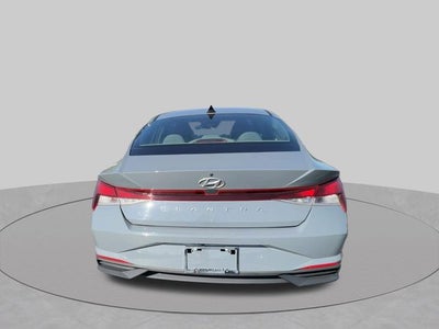2023 Hyundai ELANTRA SE