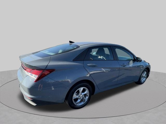 2023 Hyundai ELANTRA SE