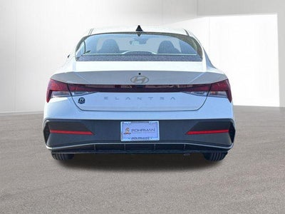 2026 Hyundai ELANTRA SE