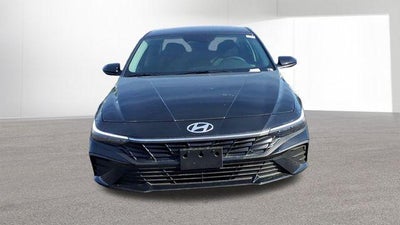 2026 Hyundai ELANTRA SE