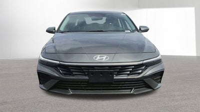 2026 Hyundai ELANTRA SE