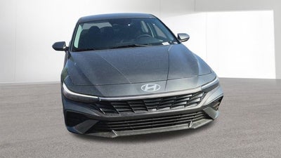 2026 Hyundai ELANTRA SE