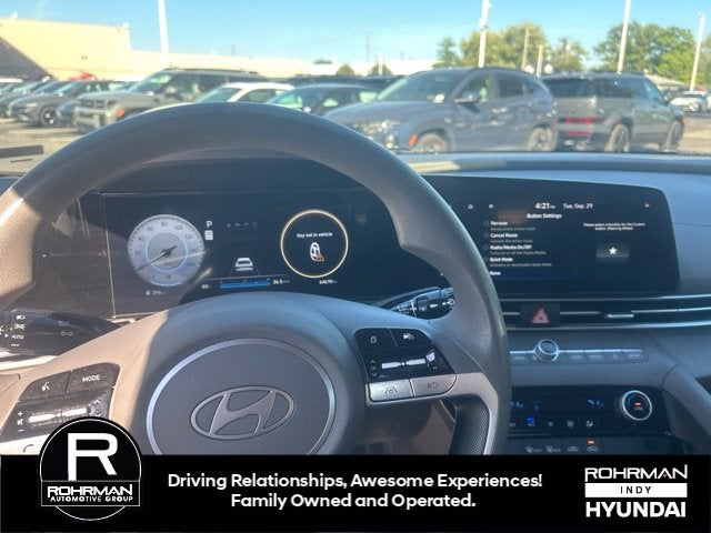 2024 Hyundai ELANTRA SEL