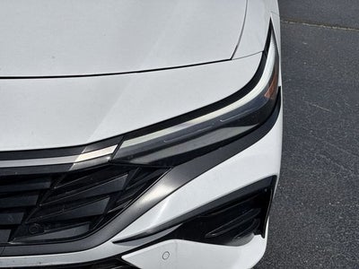 2024 Hyundai ELANTRA Limited