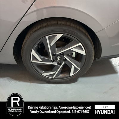 2025 Hyundai ELANTRA SEL Convenience