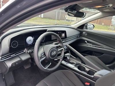 2025 Hyundai ELANTRA SEL Convenience