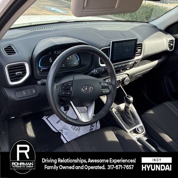2025 Hyundai VENUE SEL