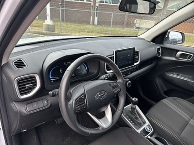 2025 Hyundai VENUE SEL