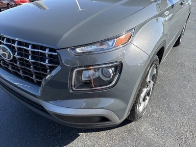 2025 Hyundai VENUE SEL
