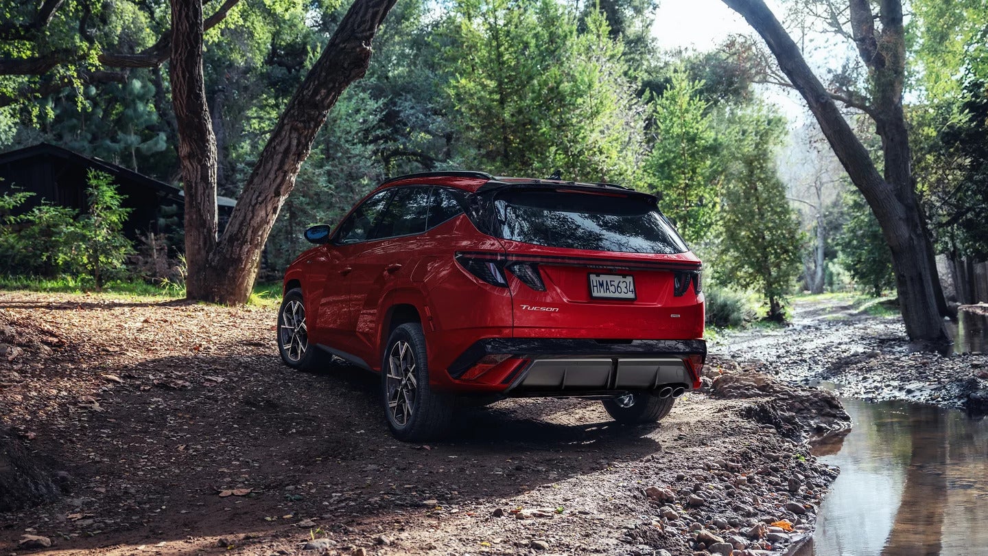 2025 Hyundai Tucson Hybrid Outdoors